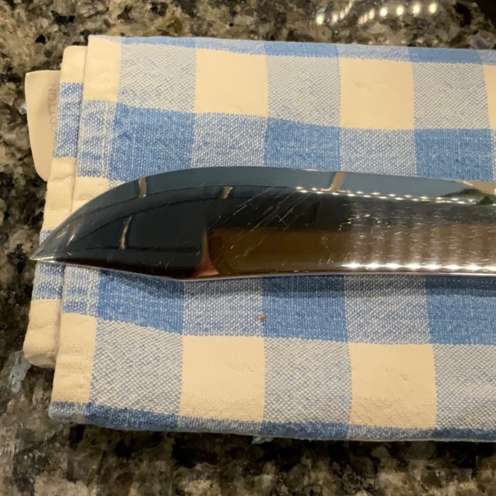 CUTCO 1722 Butcher Knife - Picture 4 of 7